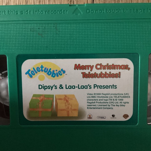 Vintage TELETUBBIES PBS MERRY CHRISTMAS Dipsy’s & Laa-Laa’s Presents VHS tape - Picture 3 of 3